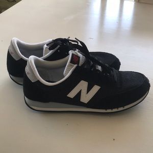 New Balance 410 Women’s Shoes size 7.5